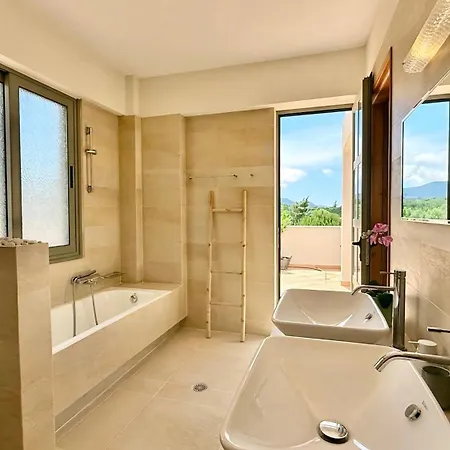 Ventana Kalamata