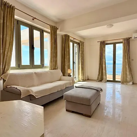 Ventana Villa
