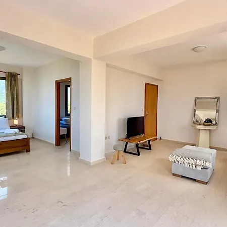 Ventana Villa *